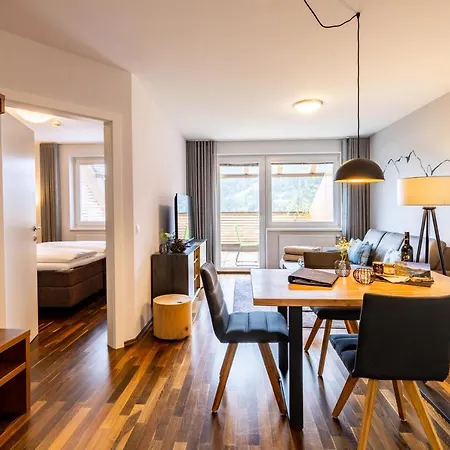 Der Sonnberg Alpinlodges - Apartments Mit Seeblick, Privater Sauna Und Self Check-In Zell am See Exterior photo