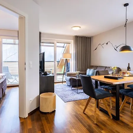 Der Sonnberg Alpinlodges - Apartments Mit Seeblick, Privater Sauna Und Self Check-In Zell am See Exterior photo