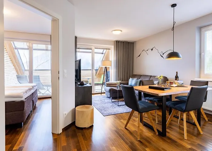 Der Sonnberg Alpinlodges - Apartments Mit Seeblick, Privater Sauna Und Self Check-In