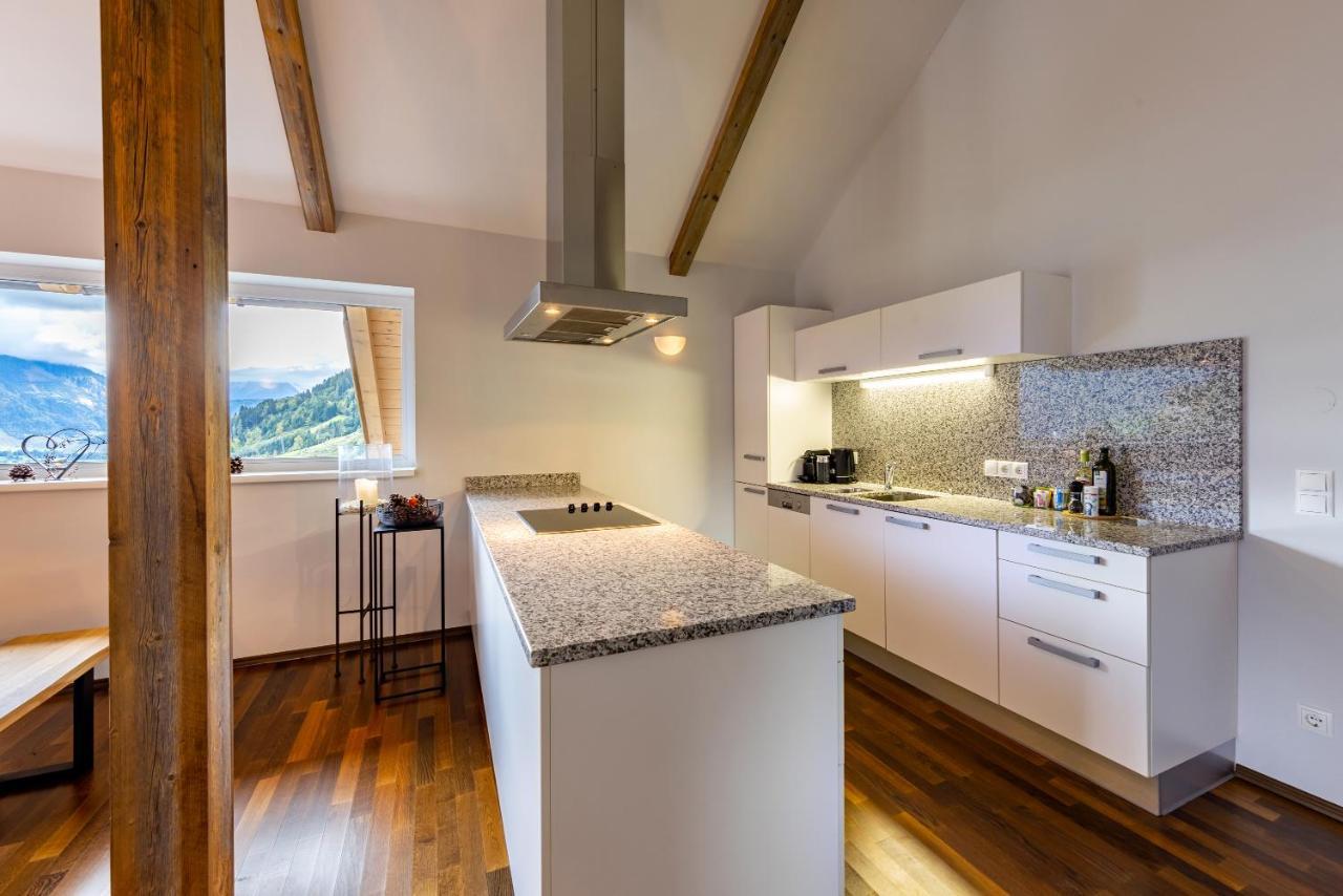 Der Sonnberg Alpinlodges - Mit Seeblick, Privater Sauna Und Self Check-in